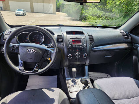 2013 Kia Sorento LX