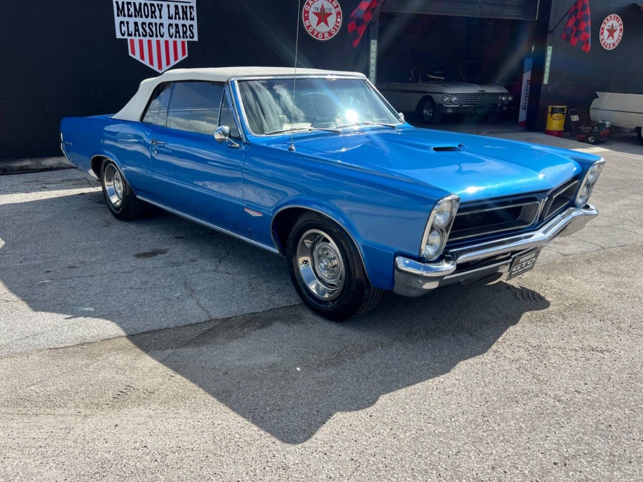 1965 Pontiac Le Mans for sale at Memory Lane Classic Cars in Bushnell, FL