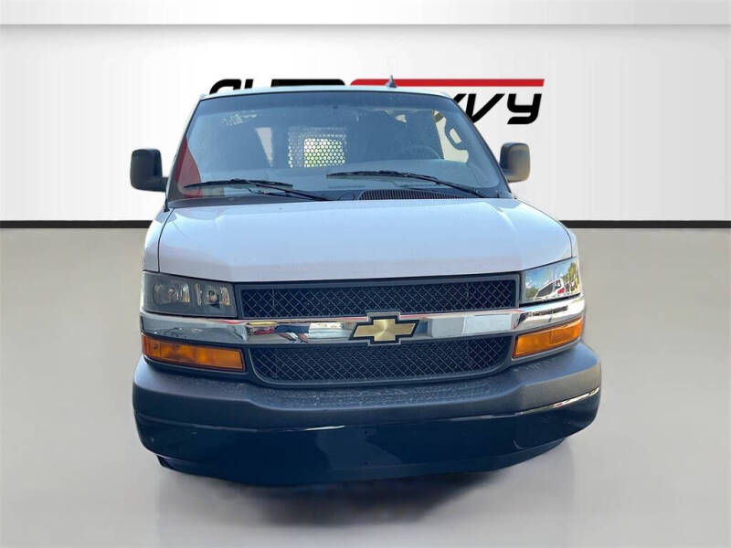 2022 Chevrolet Express 2500