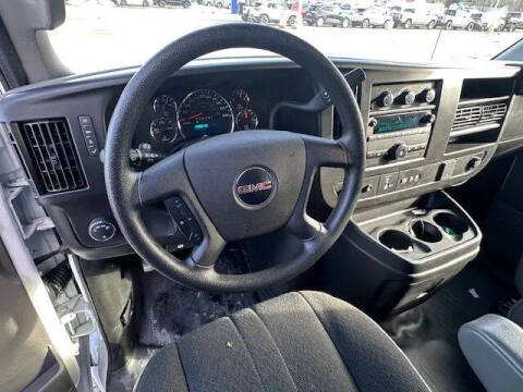 2023 GMC Savana 2500