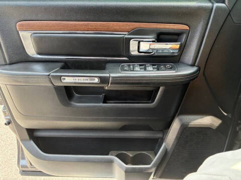 2016 RAM 1500 Laramie