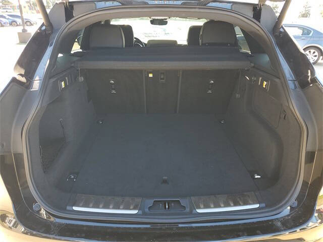 2024 Jaguar F-PACE P250 R-Dynamic S