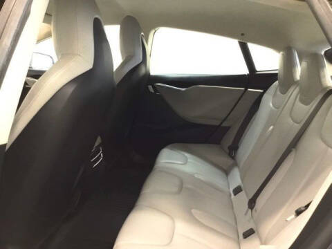 2015 Tesla Model S 70