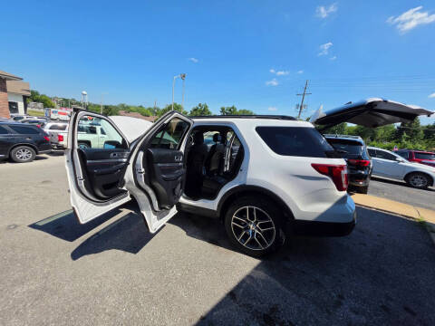 2017 Ford Explorer Sport