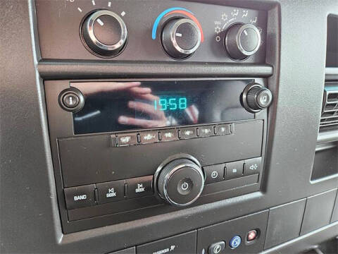 2011 GMC Savana LS 3500