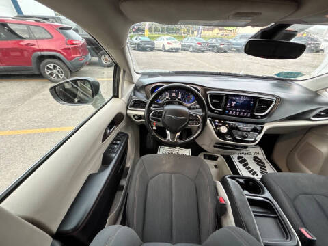 2019 Chrysler Pacifica Touring Plus