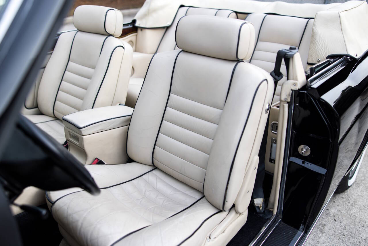1991 Rolls-Royce Corniche 36