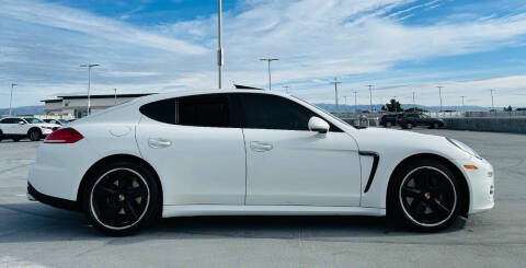 2014 Porsche Panamera 4