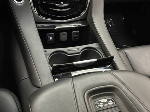 2019 Cadillac Escalade Platinum