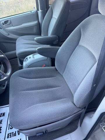 2005 Dodge Grand Caravan SXT