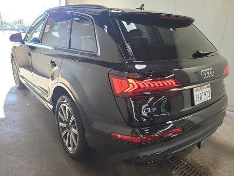 2023 Audi Q7 quattro Premium Plus 45 TFSI