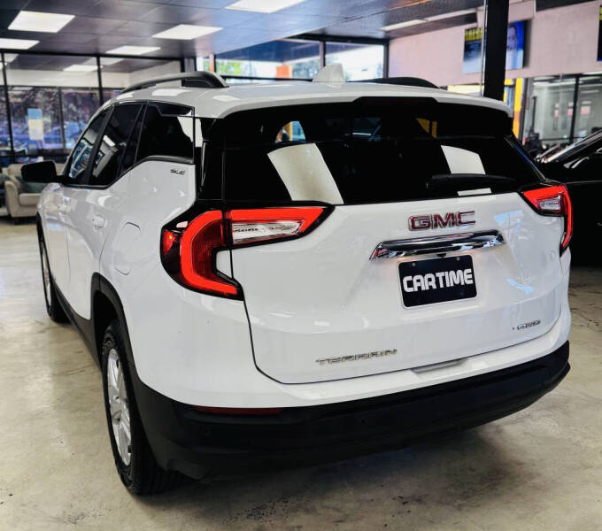 2023 GMC Terrain SLE