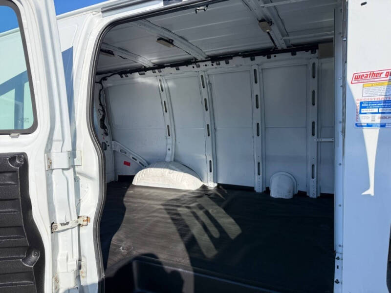 2021 Chevrolet Express 2500
