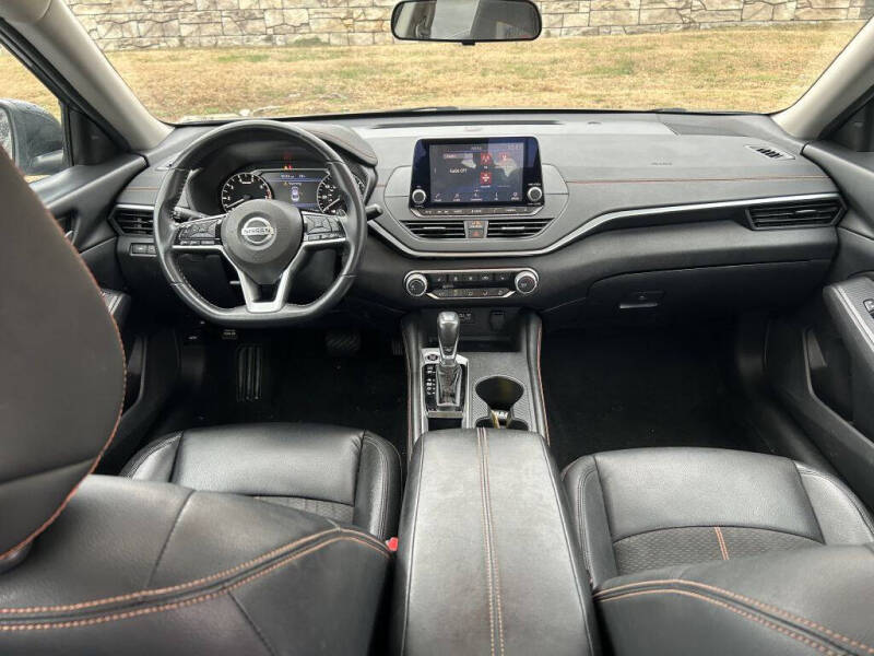 2020 Nissan Altima 2.5 SR