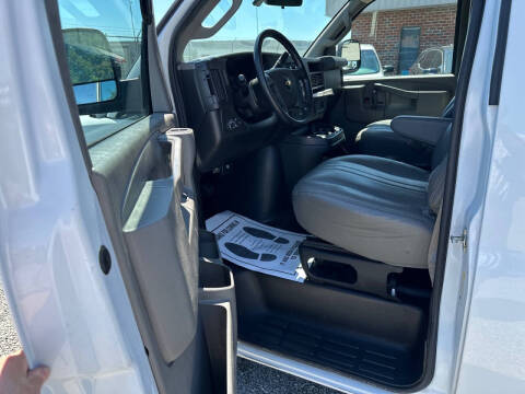 2021 Chevrolet Express 2500