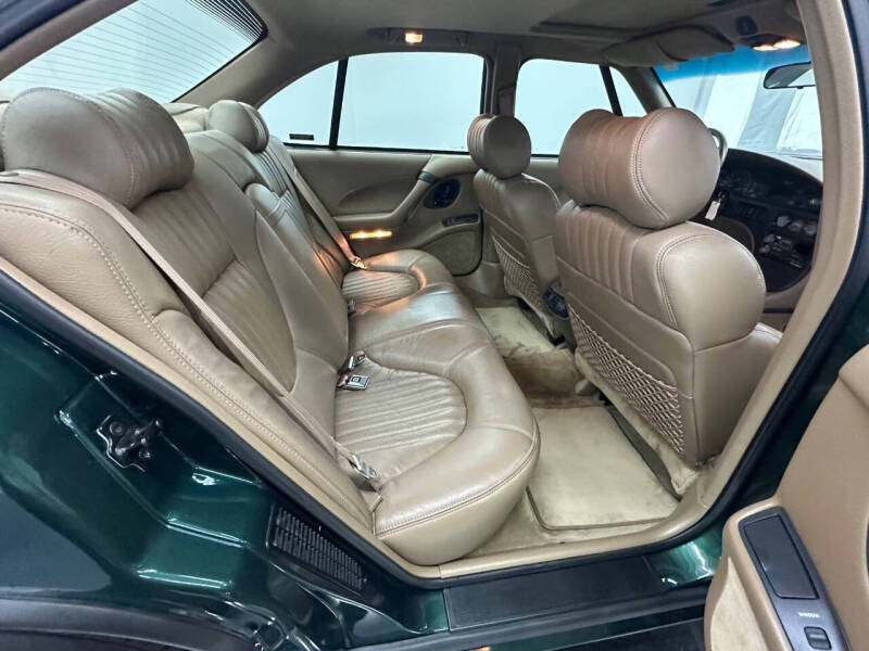 1993 Pontiac Bonneville SSE