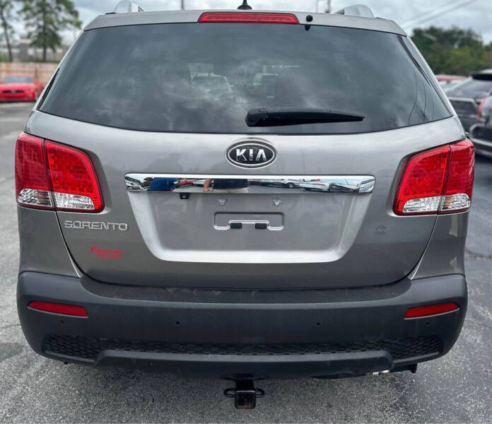 2012 Kia Sorento LX photo 4