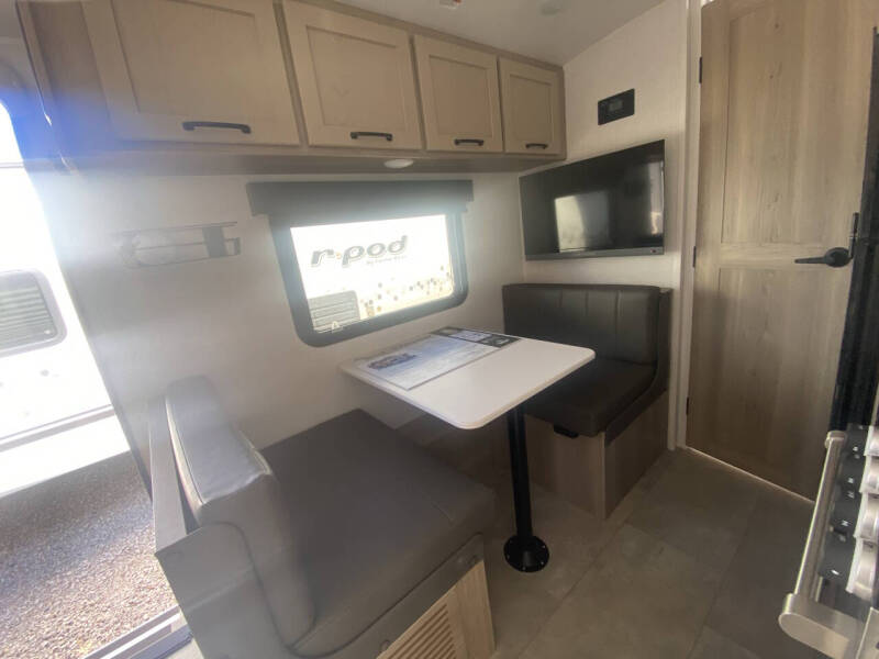 2025 Flagstaff E-PRO 19FD