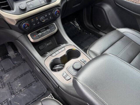 2022 GMC Acadia Denali