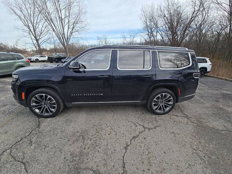 2022 Jeep Grand Wagoneer Series III