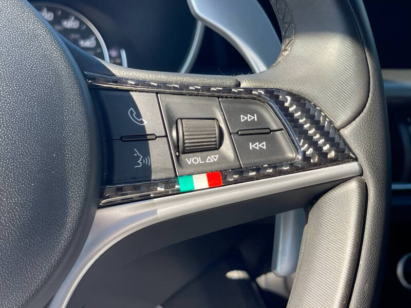 2018 Alfa Romeo Stelvio Ti Sport