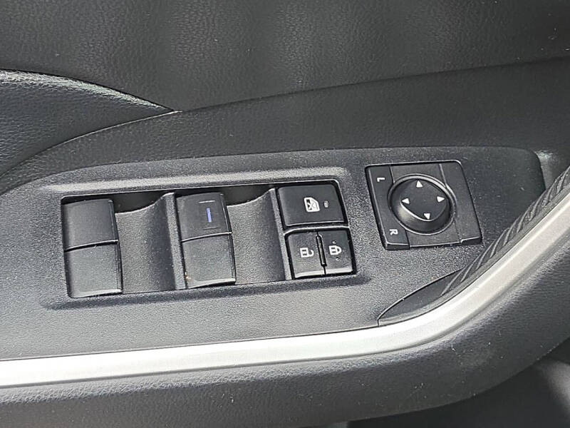 2020 Toyota RAV4 Hybrid LE