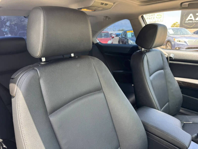 2012 BMW 3 Series