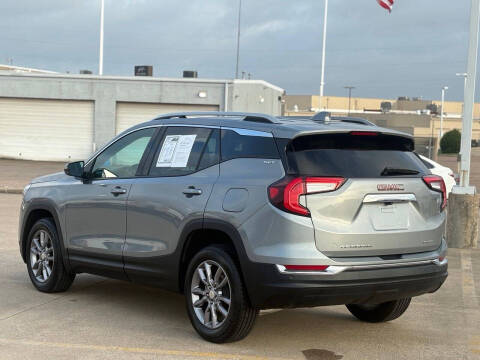 2024 GMC Terrain SLT