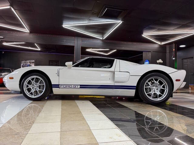 2005 Ford GT