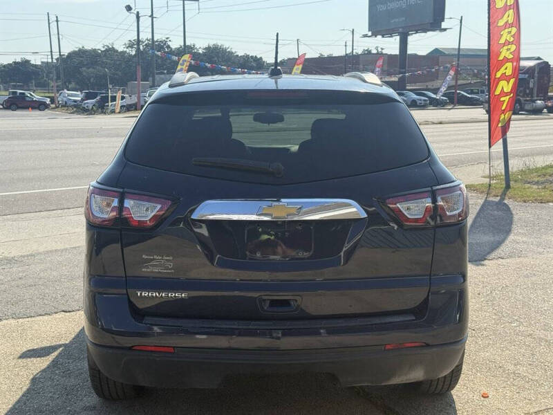 2017 Chevrolet Traverse LS