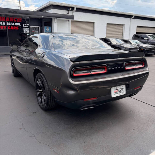 2017 Dodge Challenger SXT