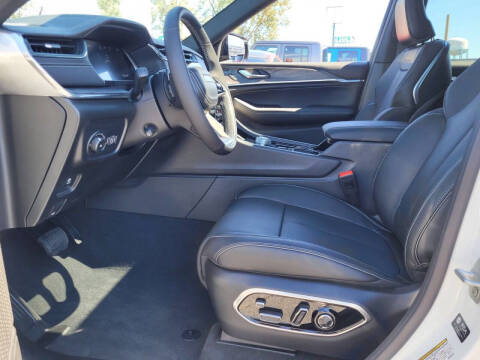 2025 Jeep Grand Cherokee Overland