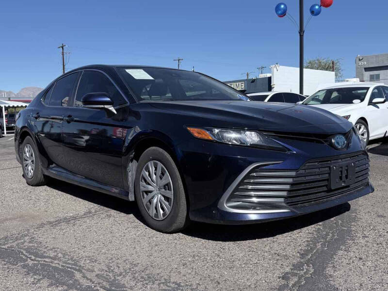2022 Toyota Camry Hybrid LE