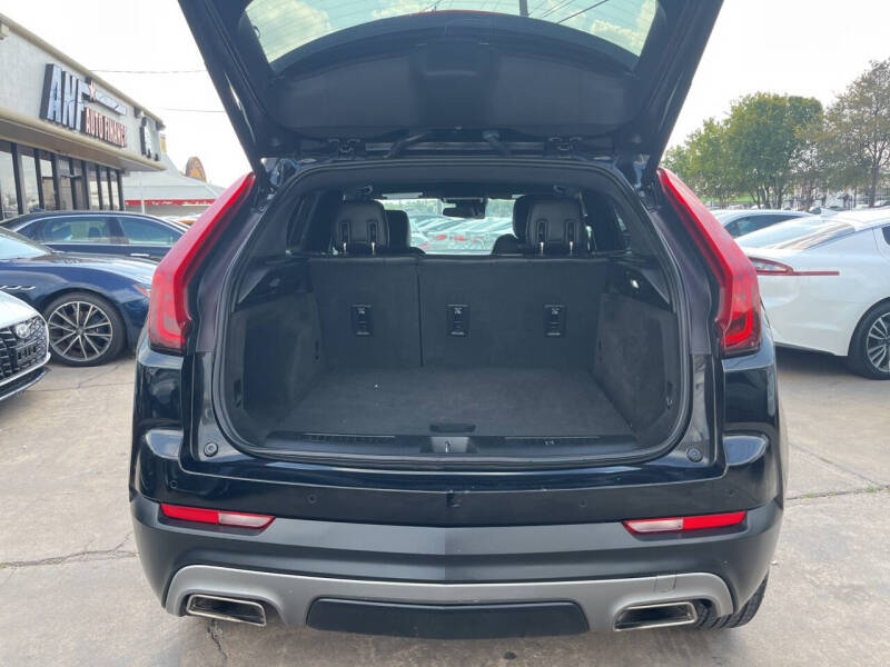 2023 Cadillac XT4 Premium Luxury