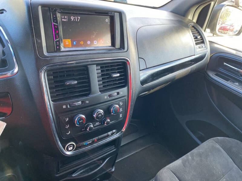 2016 Dodge Grand Caravan SE