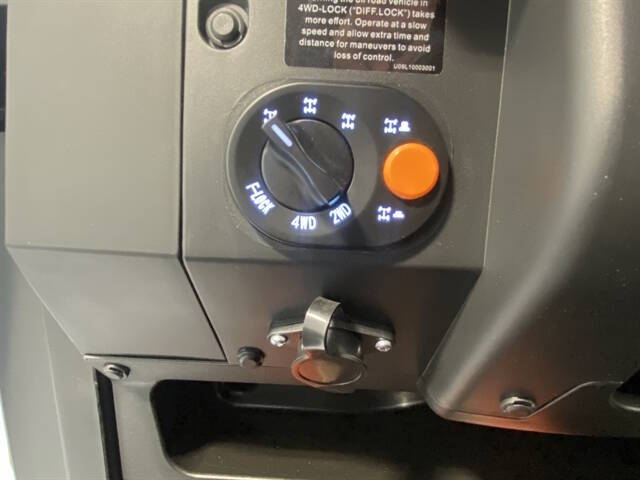 2025 Segway UT10 CREW