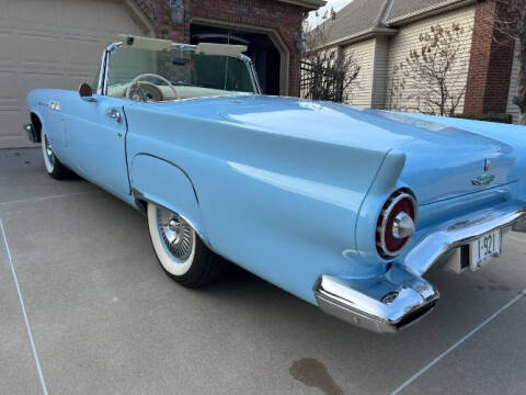 1957 Ford Thunderbird