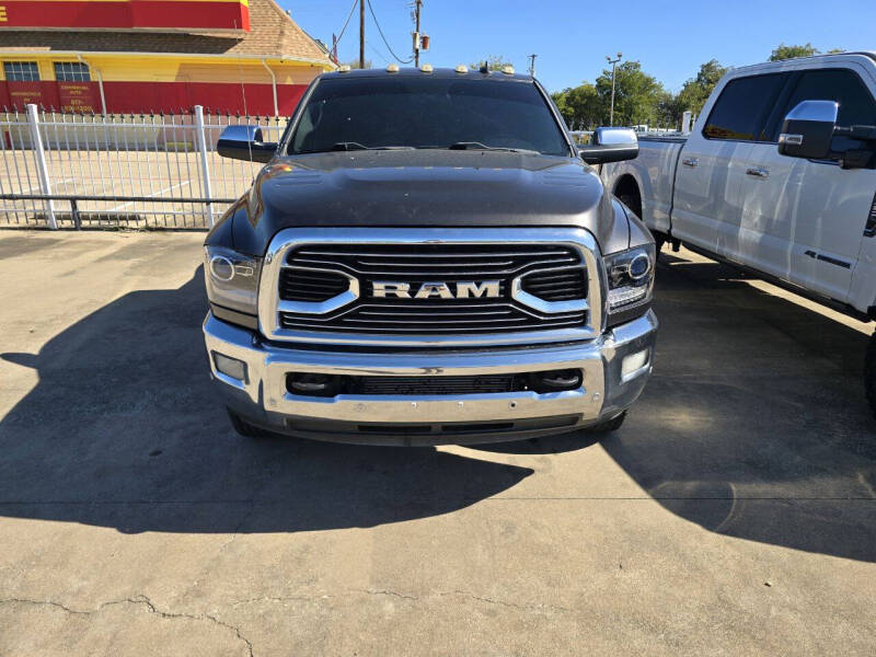 2017 RAM Ram 3500 Pickup Laramie Limited's photo
