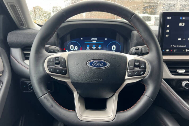 2025 Ford Explorer Active