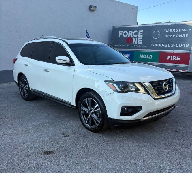 2017 Nissan Pathfinder Platinum