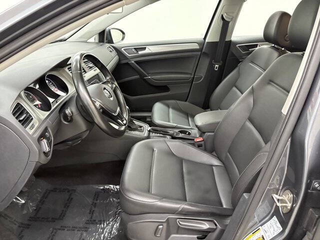 2017 Volkswagen Golf TSI Wolfsburg Edition