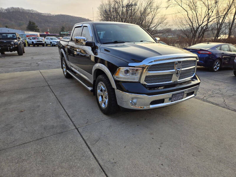 2015 RAM Ram 1500 Pickup Laramie photo 2