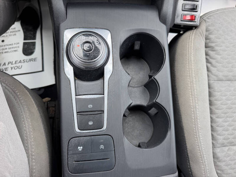 2021 Ford Escape SE