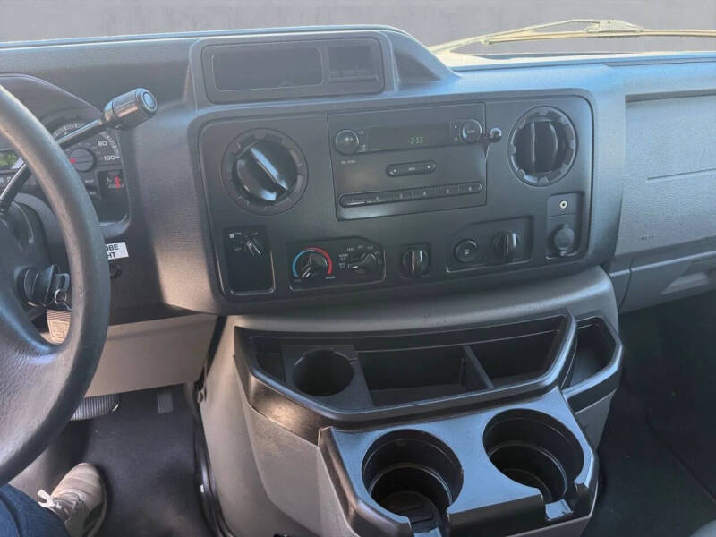 2013 Ford E-Series E-250