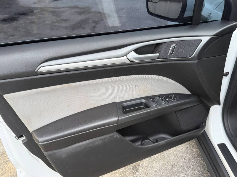 2015 Ford Fusion S