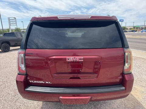 2017 GMC Yukon XL SLT