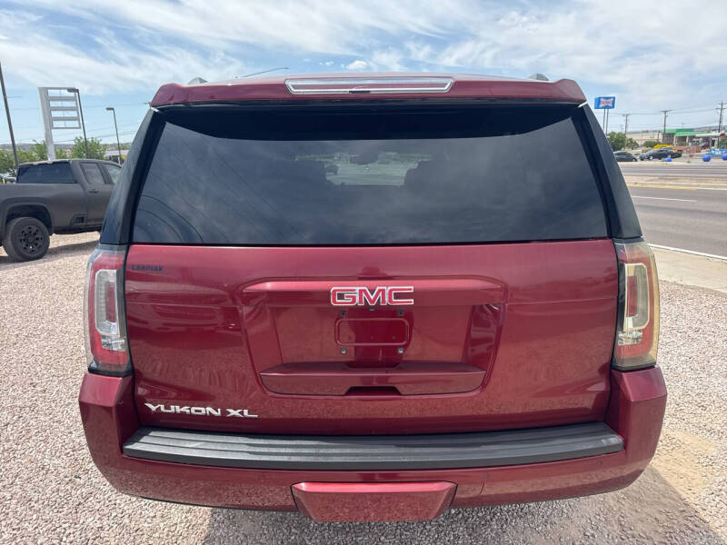 2017 GMC Yukon XL SLT