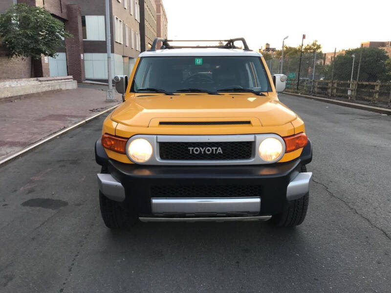 2007 Toyota FJ Cruiser for sale at BLS AUTO SALES LLC in Bronx NY