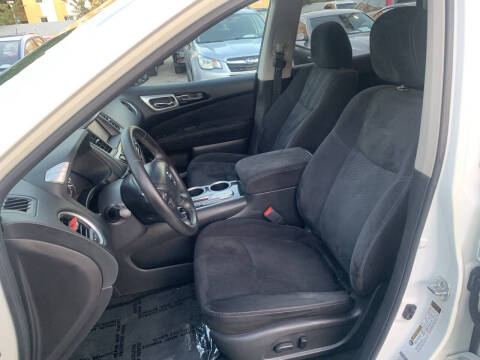 2014 Nissan Pathfinder SV