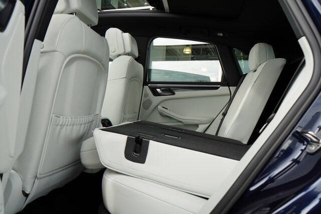 2023 Porsche Macan S